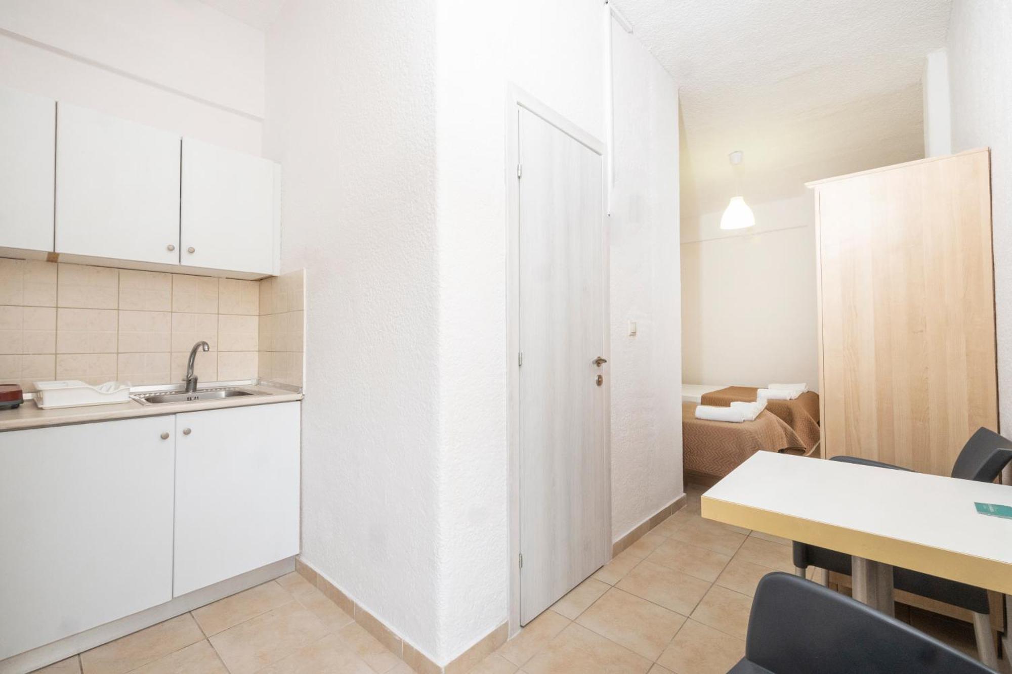Alexandra Studios Kallithea  Δωμάτιο φωτογραφία